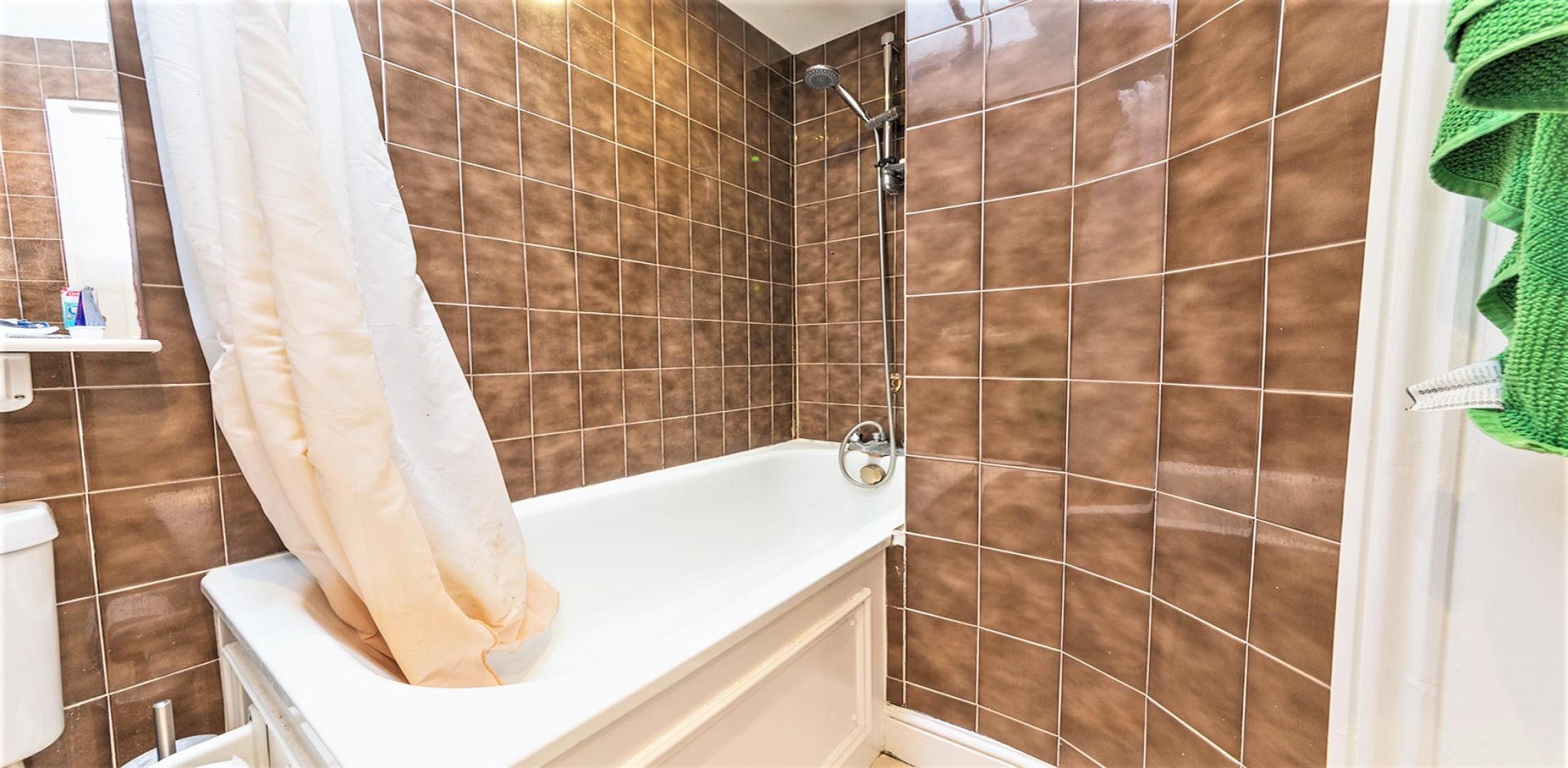 			NEW INSTRUCTION, 2 Bedroom, 1 bath, 1 reception Flat			 Finchley Road, FINCHLEY ROAD